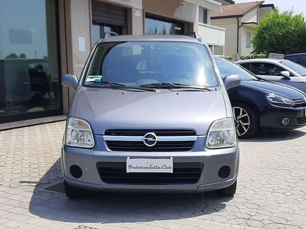 Usata Opel Agila 80 CV (58 kW) 2005 Grigio Monovolume