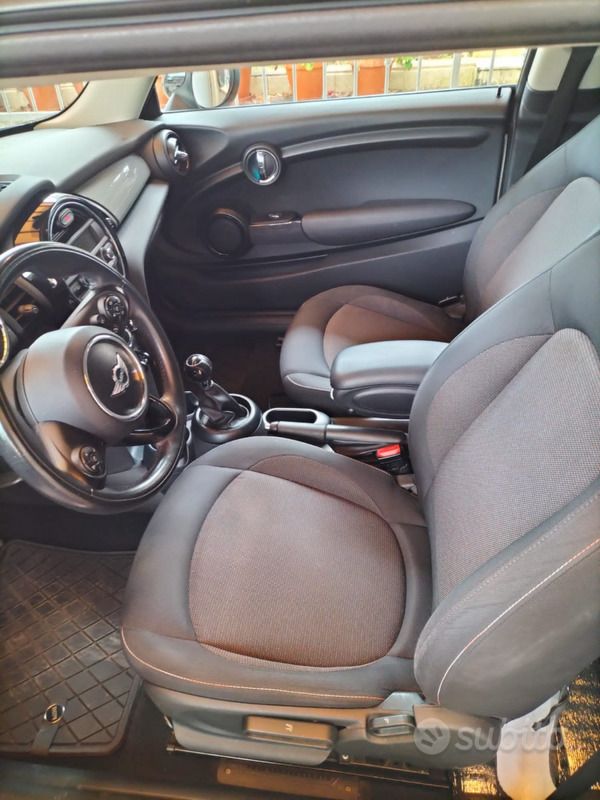 Usata Mini Cooper 2015 Bianco Utilitaria