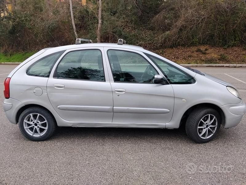 Usata Citroën Xsara Picasso 2007 Grigio Monovolume