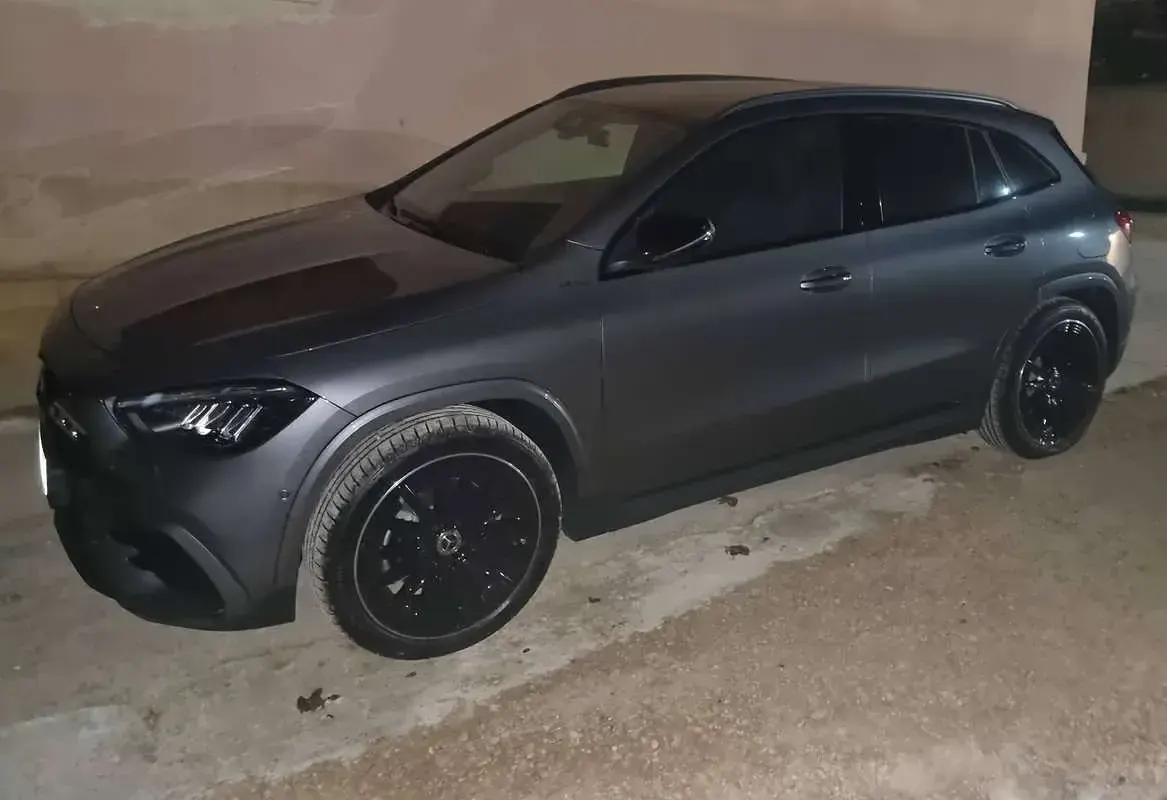 Usata Mercedes GLA200 Advanced Plus 150 CV (110 kW) 2024 Grigio SUV