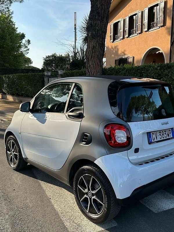 Usata Smart ForTwo Coupé Passion 61 kW (84 CV) 2020 Utilitaria