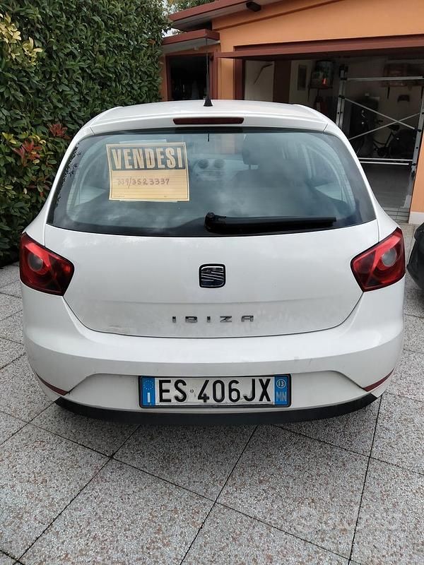 Usata Seat Ibiza 75 CV (55 kW) 2013 Bianco Berlina