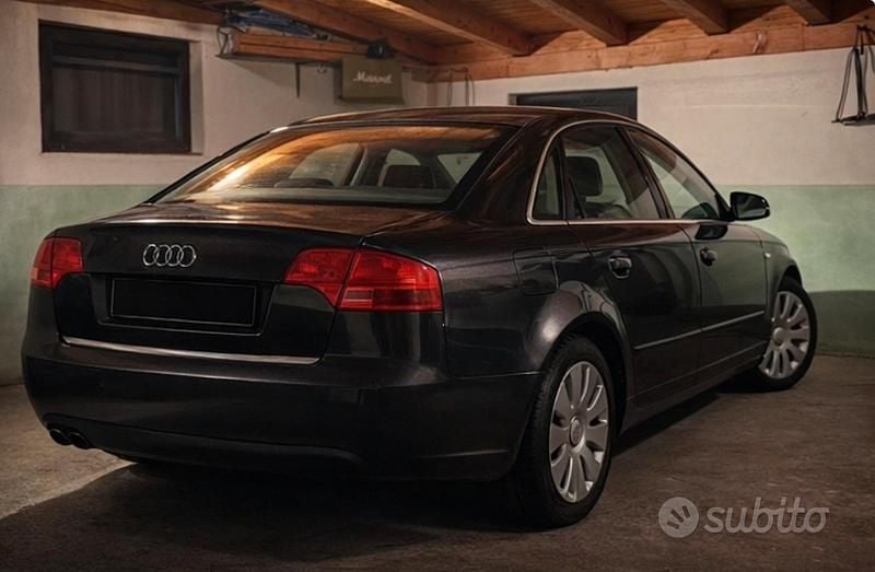 Usata Audi A4 140 CV (102 kW) 2007 Grigio Berlina