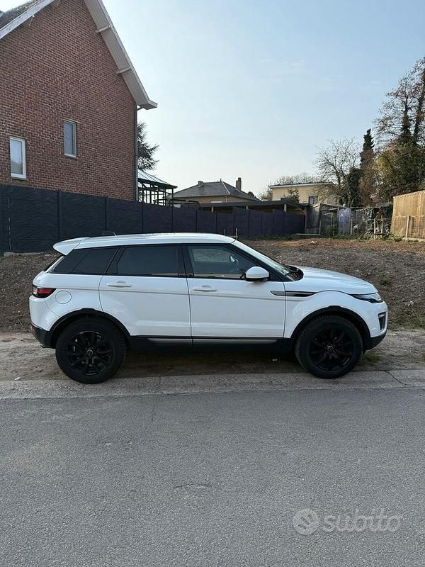 Usata Land Rover Range Rover evoque 160 CV (117 kW) 2017 Bianco Berlina