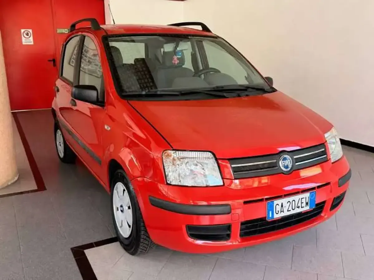 Usata Fiat Panda Dynamic 60 CV (44 kW) 2004 Rosso Utilitaria