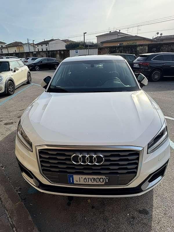 Usata Audi Q2 Admired 116 CV (85 kW) 2018 Bianco SUV