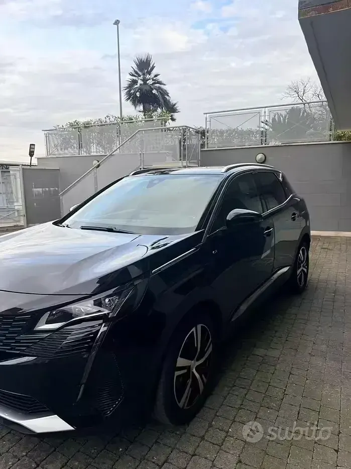 Usata Peugeot 3008 GT-line 131 CV (96 kW) 2022 Nero SUV