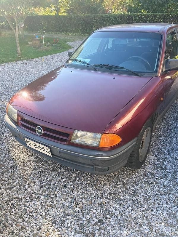 Usata Opel Astra 82 CV (60 kW) 1991
