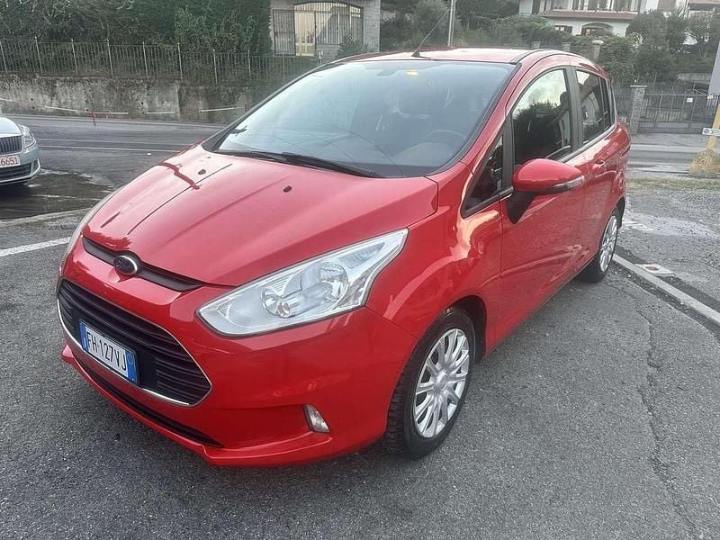 Rosso Usata 2017 Ford B-MAX Titanium Monovolume | 4400 € (Super prezzo) - Immagine 1/4