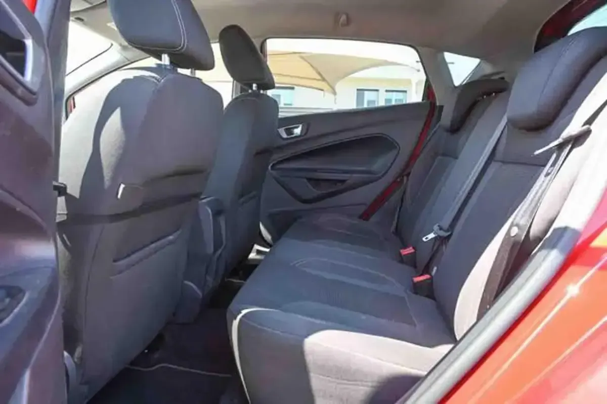 Usata Ford Fiesta Titanium 92 CV (67 kW) 2017 Rosso Utilitaria