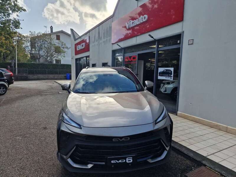 Nuova EVO Evo 6 167 CV (122 kW) 2025 Grigio SUV