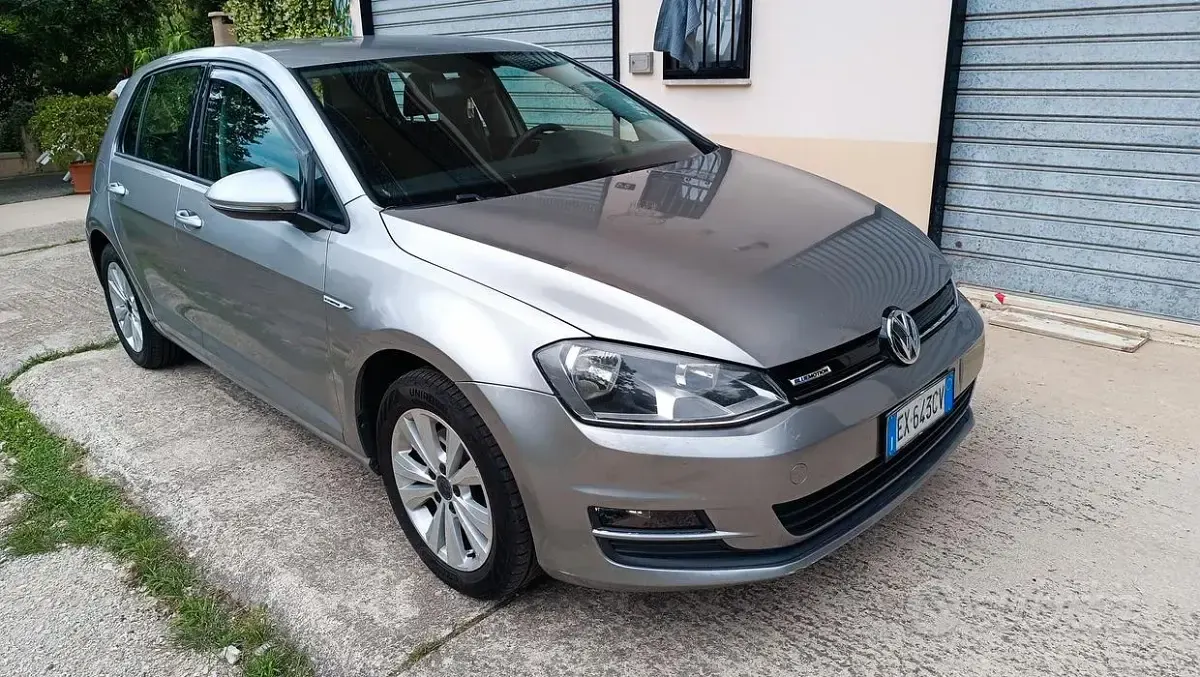 Usata VW Golf VII 110 CV (80 kW) 2014 Grigio Berlina