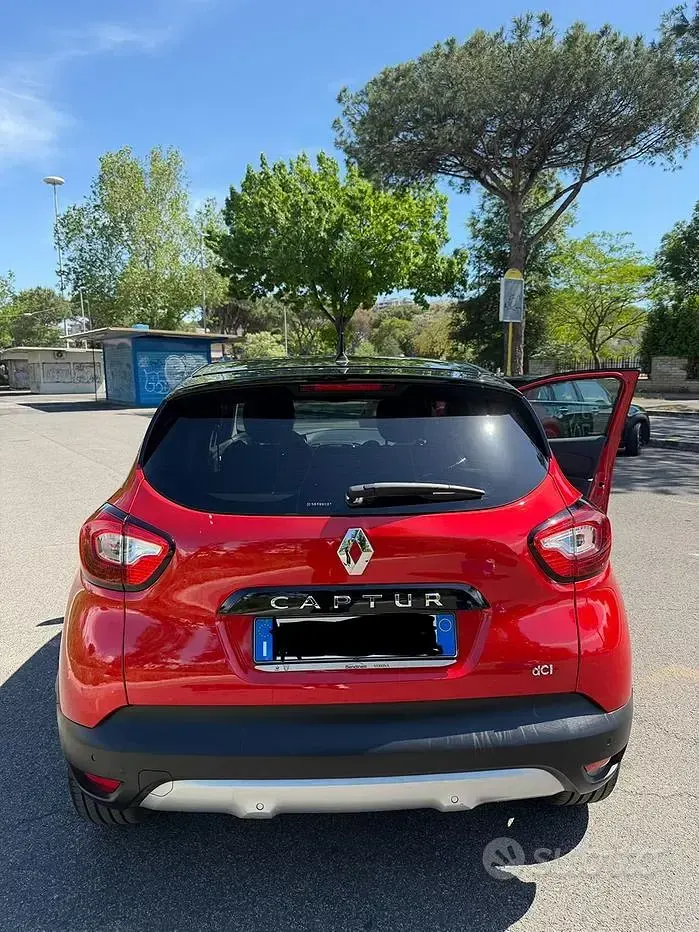 Usata Renault Captur 90 CV (66 kW) 2016 SUV