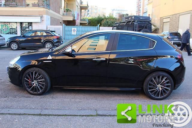 Usata Alfa Romeo Giulietta Quadrifoglio Verde 235 CV (172 kW) 2011 Nero Berlina