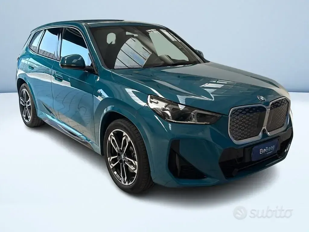 Usata BMW iX1 M Sport 103 kW (141 CV) 2024 Bluazzurro SUV