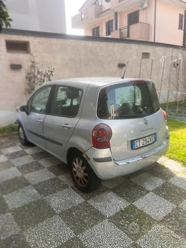 Usata Renault Modus 2006 Grigio Monovolume