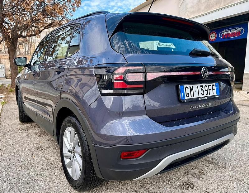Usata VW T-Cross Style 110 CV (80 kW) 2022 Grigio SUV