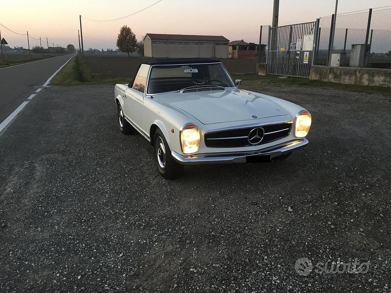 Usata Mercedes 230 1960 Bianco Cabrio