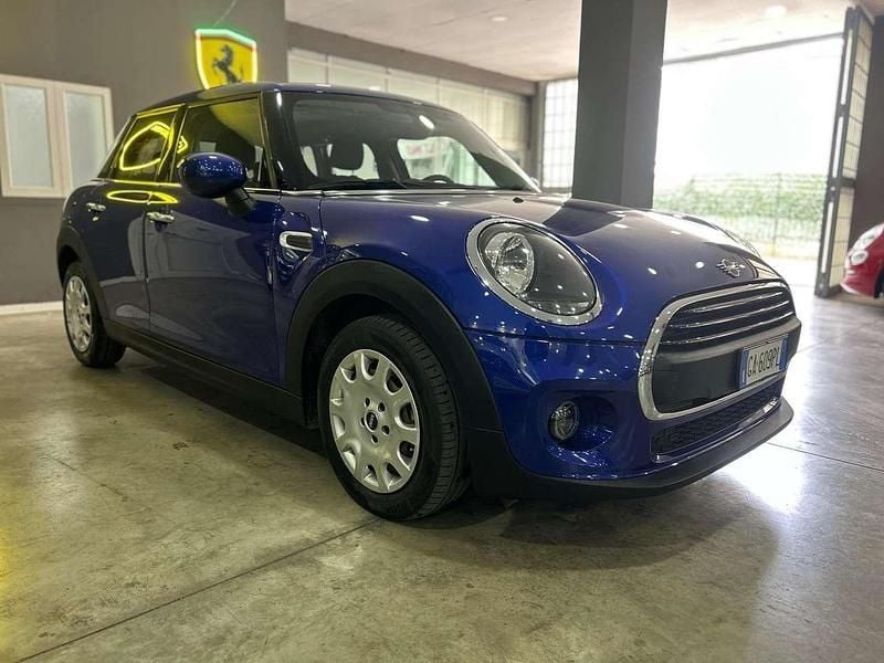 Usata Mini ONE 75 CV (55 kW) 2020 Blu/azzurro Utilitaria