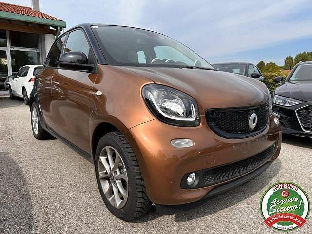 Usata Smart ForFour 71 CV (52 kW) 2015 Grigio Utilitaria