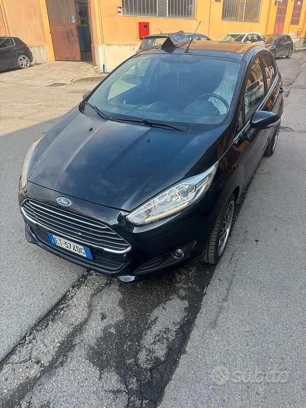 Usata Ford Fiesta 2013 Nero Utilitaria