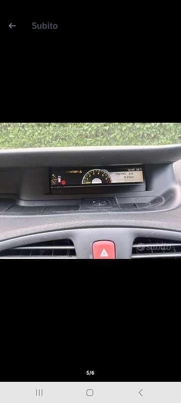 Usata 2011 Renault Grand Scénic III Monovolume | 5500 € (Cara) - Immagine 1/4