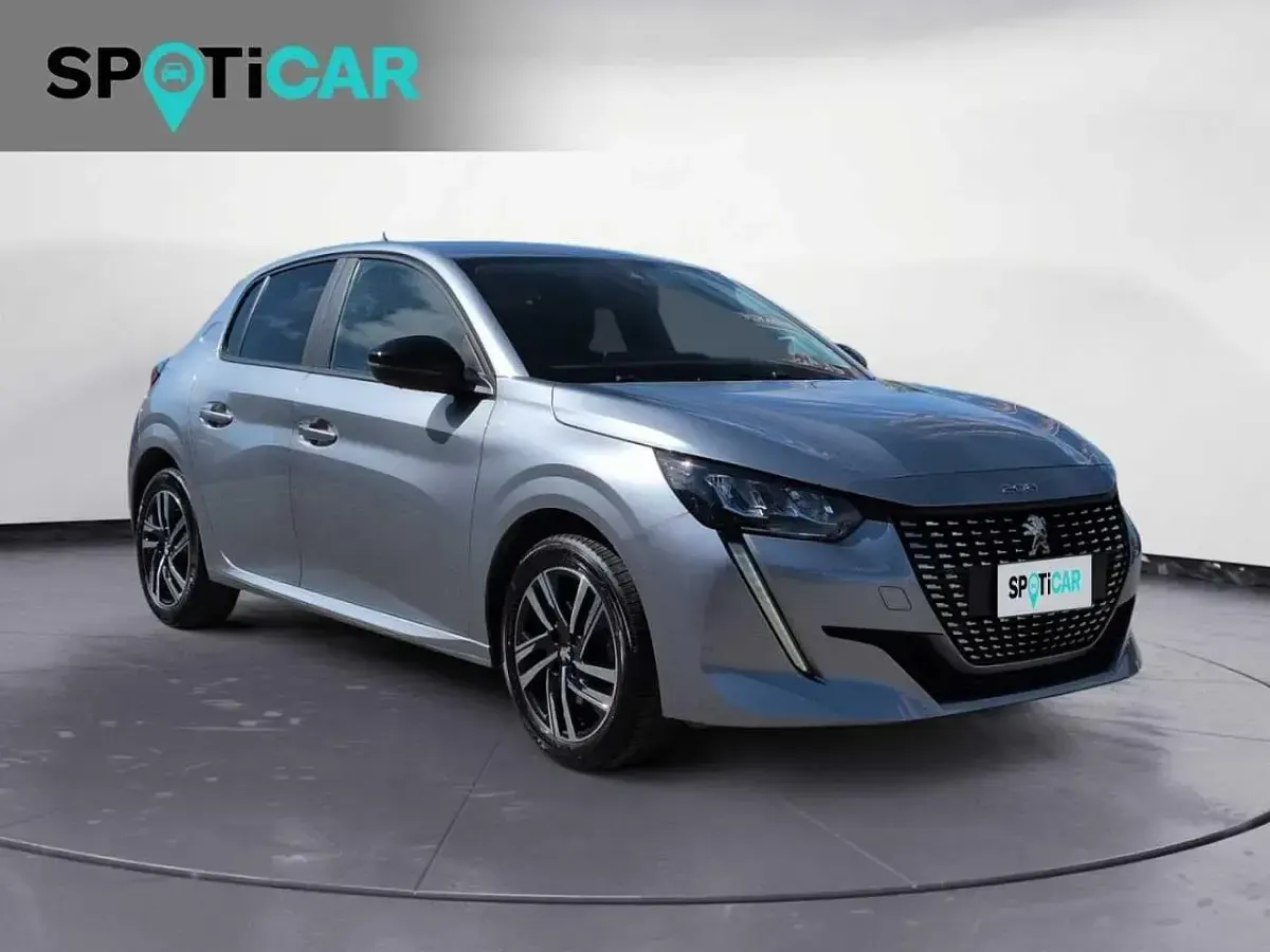 Usata Peugeot 208 Active 101 CV (74 kW) 2023 Grigio Utilitaria