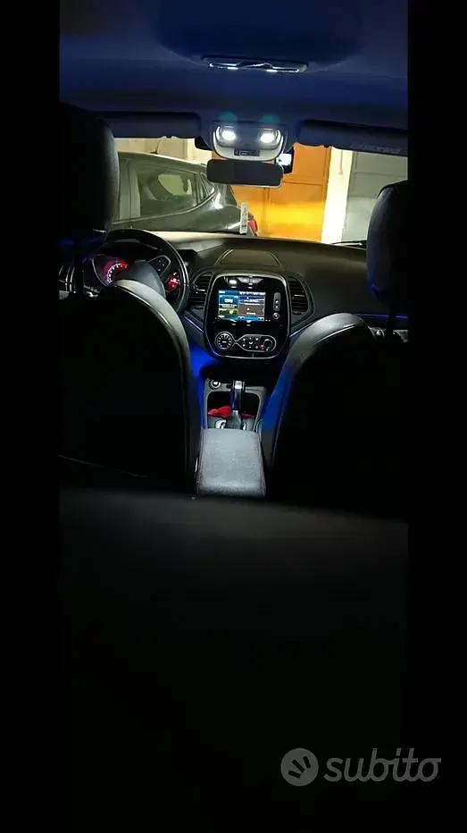 Usata Renault Captur 150 CV (110 kW) 2019 Grigio SUV