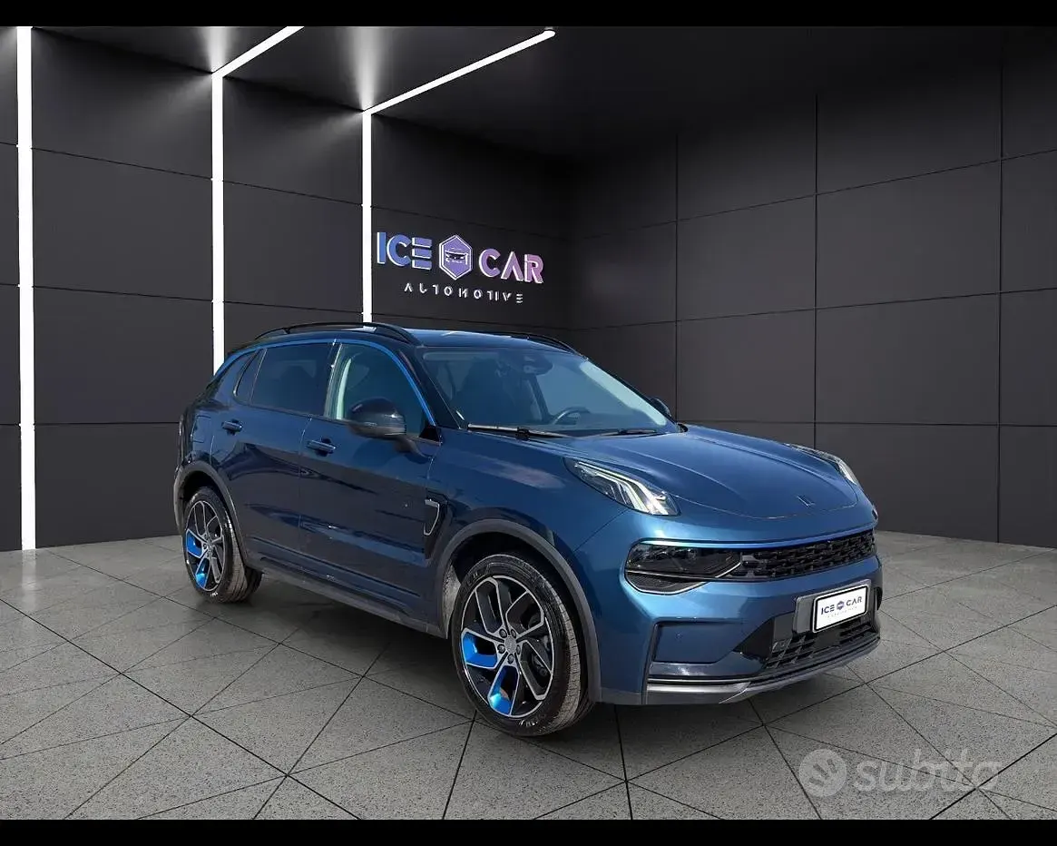 Usata Lynk & Co 01 179 CV (131 kW) 2023 Bluazzurro SUV