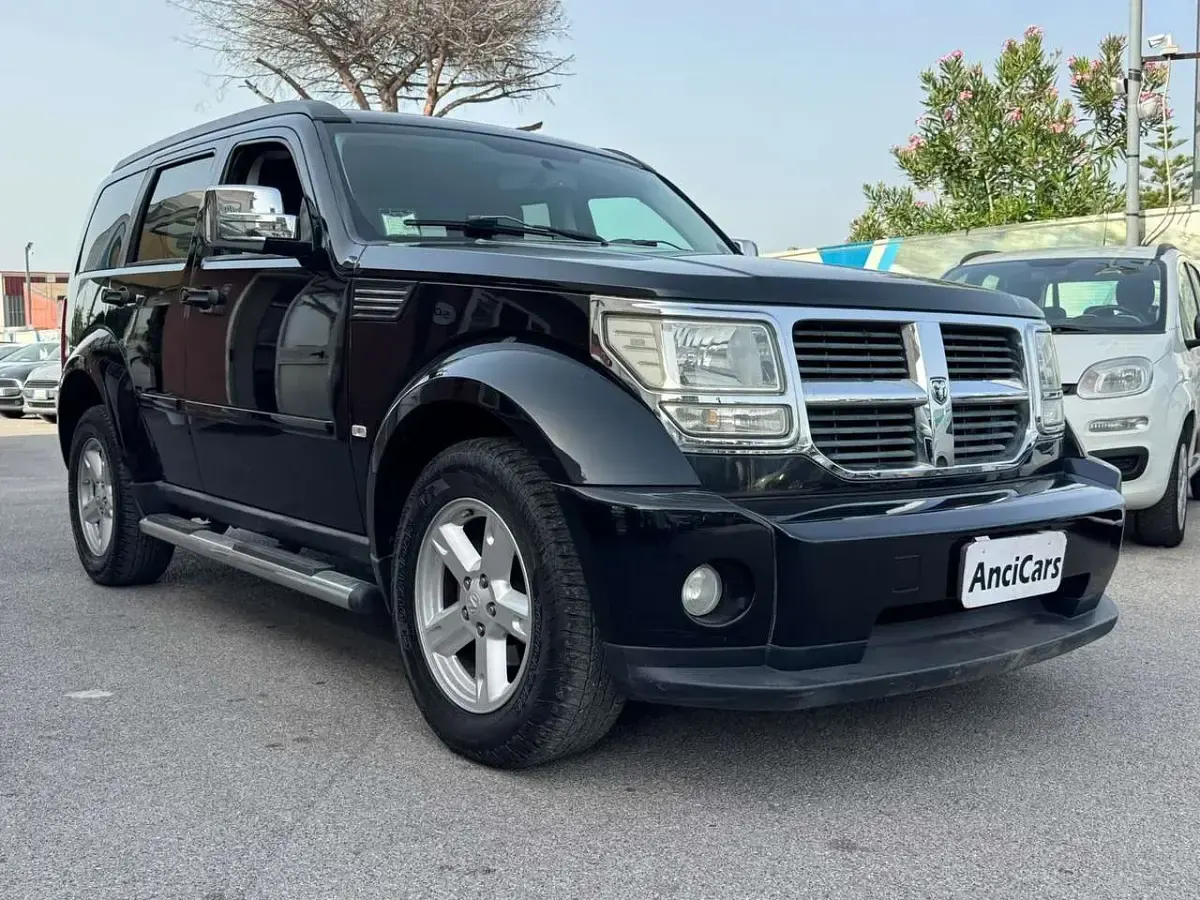 Usata Dodge Nitro SE 177 CV (130 kW) 2010 Nero SUV
