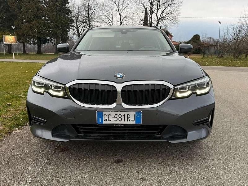 Usata BMW 318 M Sport 150 CV (110 kW) 2020 Grigio Station wagon
