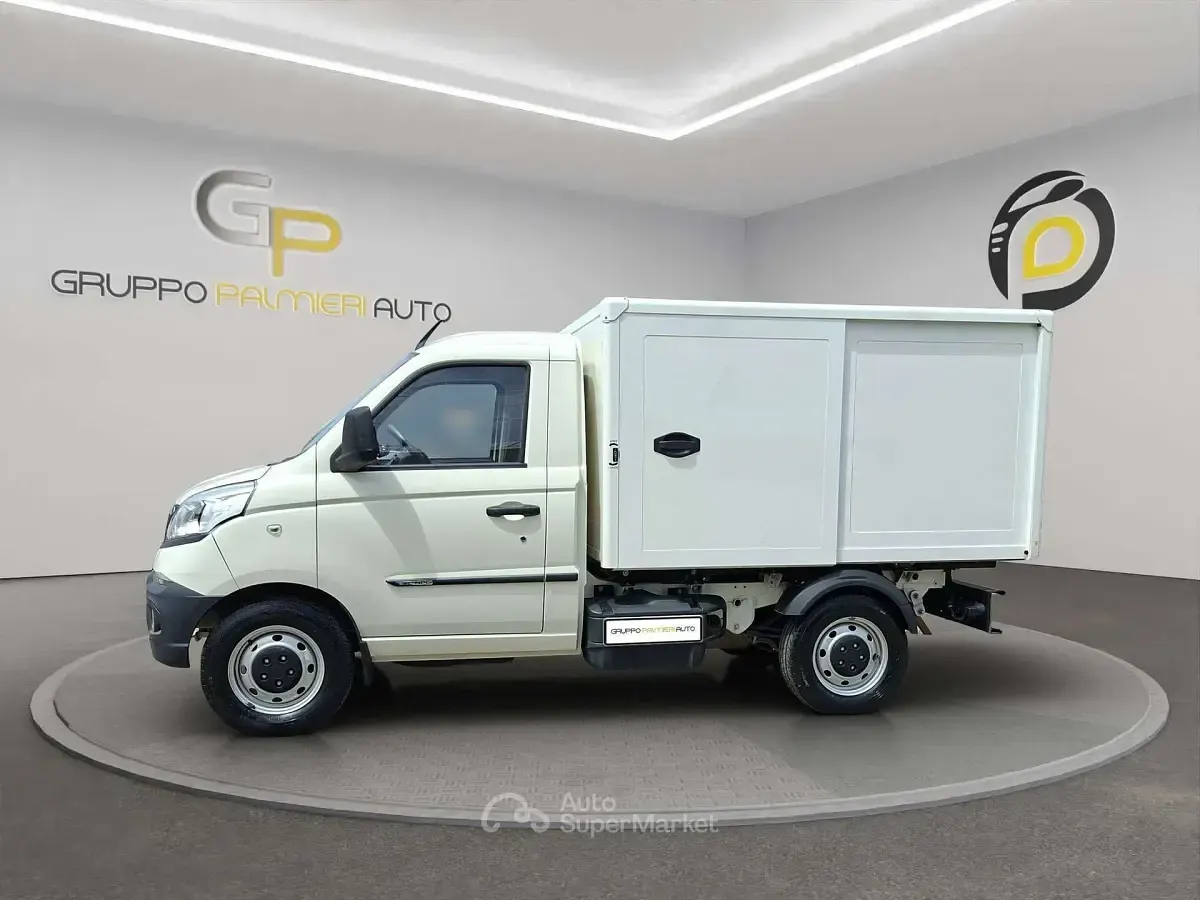 Occasion Piaggio Porter 106 ch (77 kW) 2024 Blanc Van