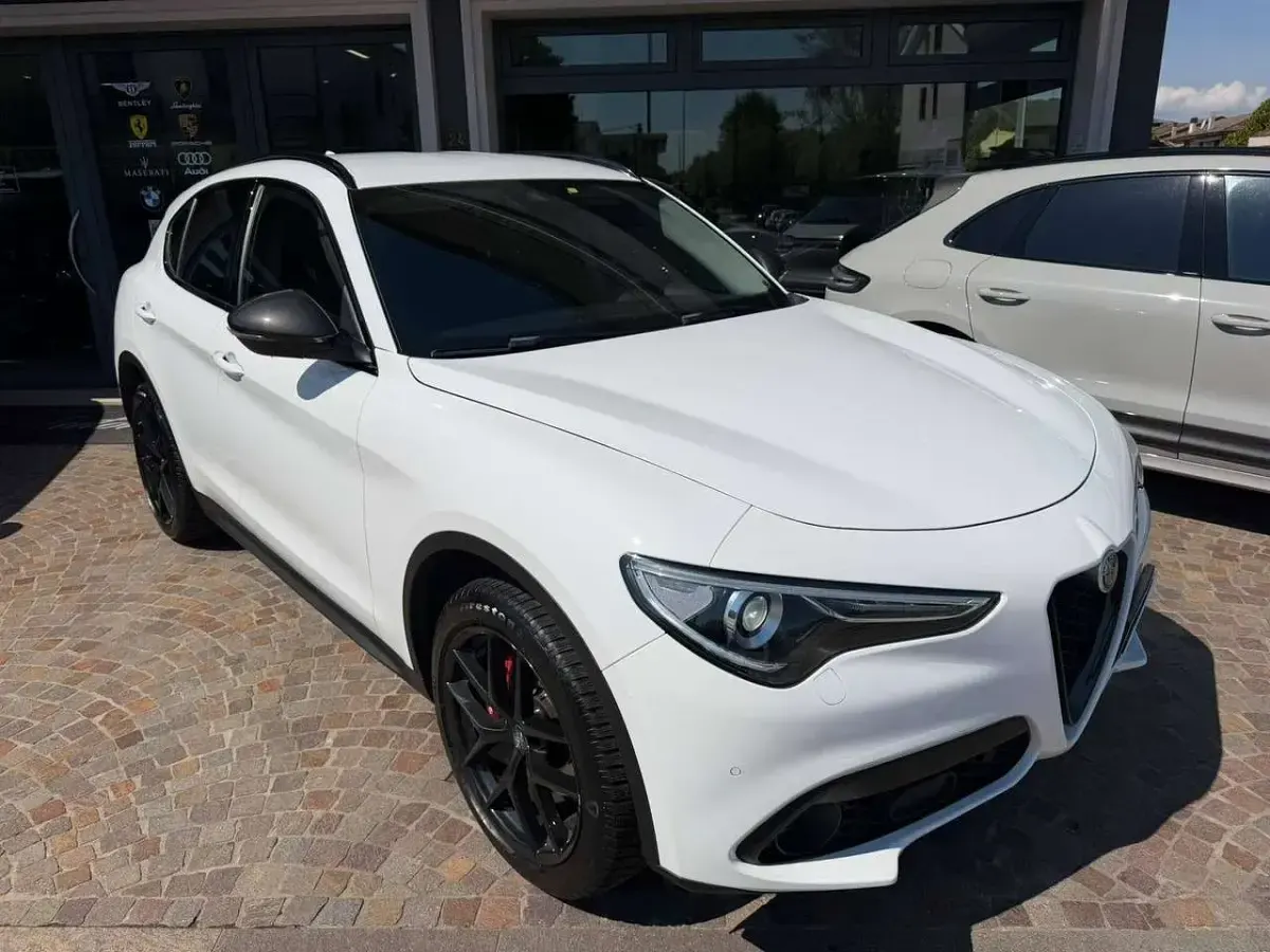 Usata Alfa Romeo Stelvio Tech Edition 190 CV (139 kW) 2019 Bianco SUV