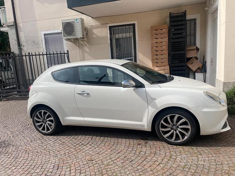 Begagnad Alfa Romeo MiTo 78 HK (57 kW) 2016 Halvkombi