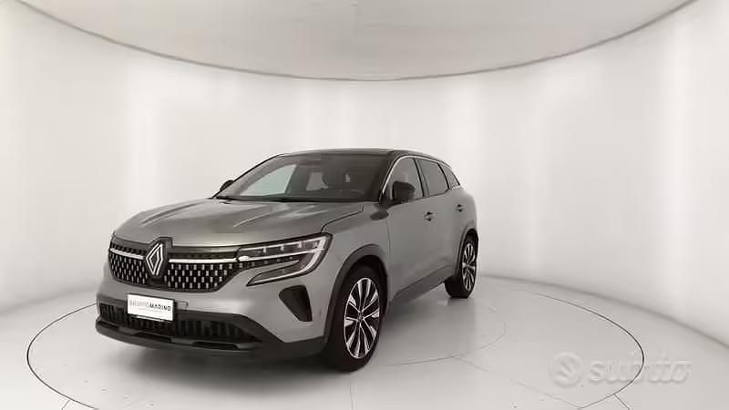 Usata Renault Austral Techno 200 CV (147 kW) 2023 Grigio SUV