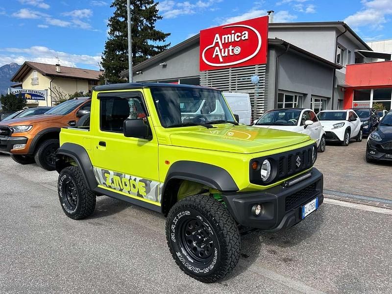 Usata Suzuki Jimny 102 CV (75 kW) 2023 Giallo SUV