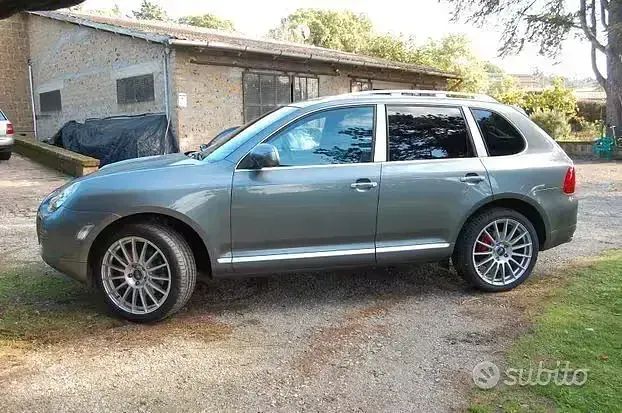 Usata Porsche Cayenne Turbo 450 CV (330 kW) 2005 Grigio SUV