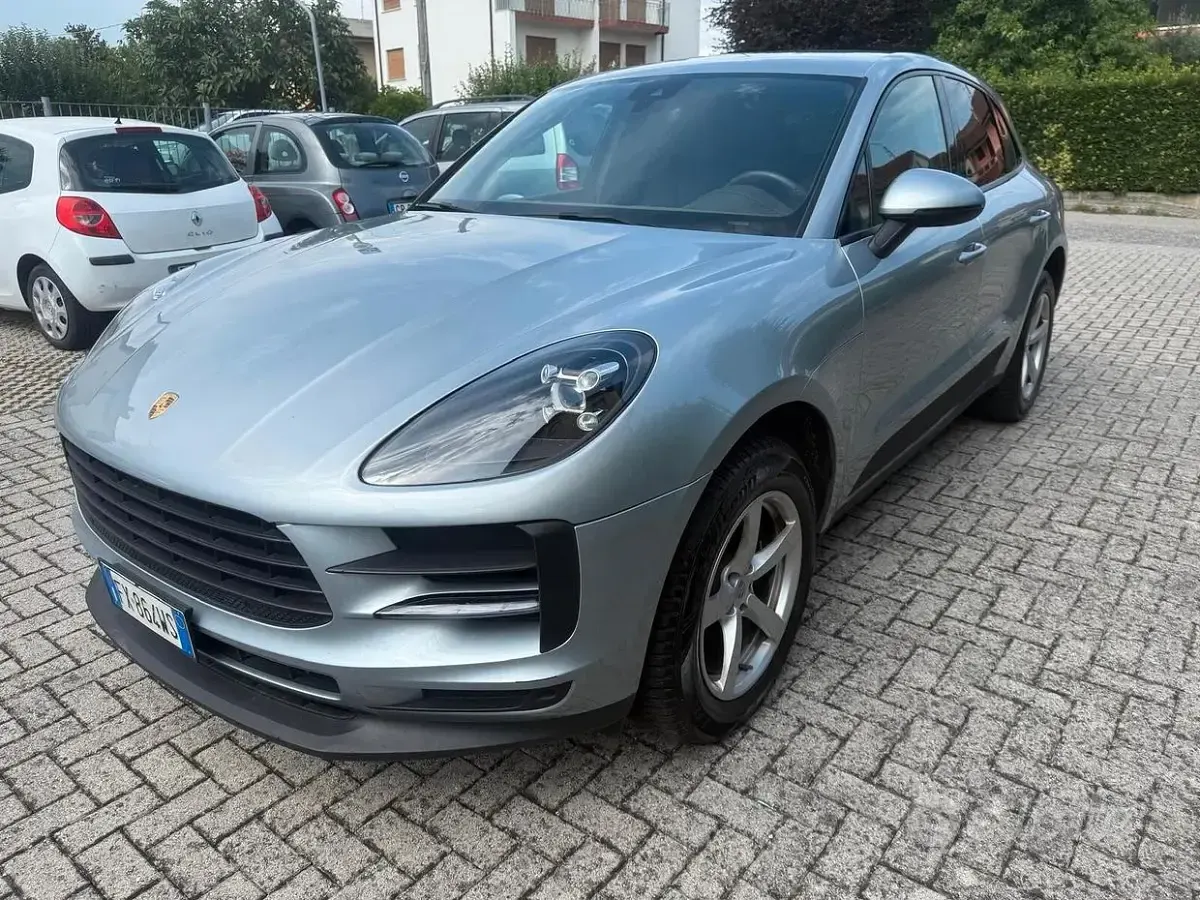 Usata Porsche Macan 245 CV (180 kW) 2020 Grigio SUV