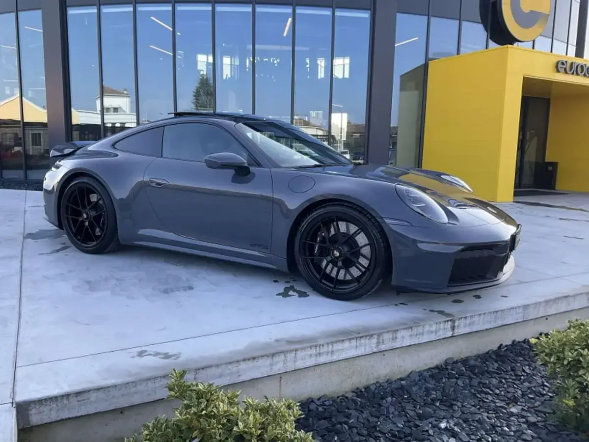 Usata Porsche 911 Carrera GTS 541 CV (397 kW) 2025 2m2m grigio ardesia neo Coupé