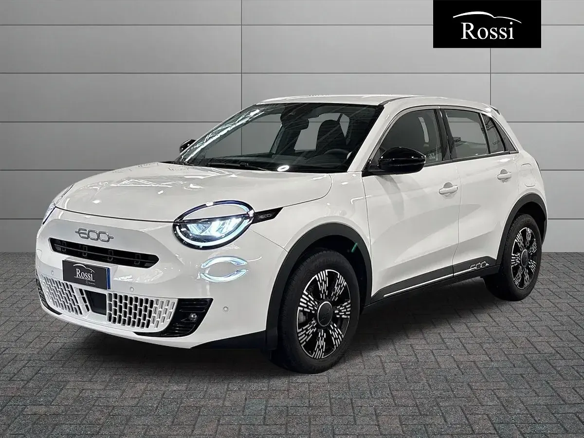 Usata Fiat 600 Pop 136 CV (100 kW) 2025 Bianco SUV