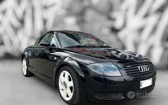Begagnad Audi TT 179 HK (131 kW) 2001 Svart Sportkupé