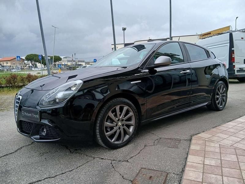 Usata Alfa Romeo Giulietta Veloce 105 CV (77 kW) 2013 Nero Utilitaria