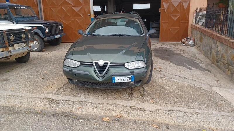 Usato 2001 Alfa Romeo 156 1.7 Benzin 140 CV (3.500 €)