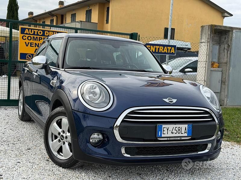 Usata Mini ONE 102 CV (75 kW) 2015 Blu Utilitaria