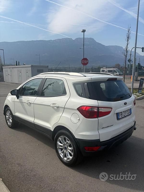 Usata Ford Ecosport 125 CV (91 kW) 2015 Bianco SUV