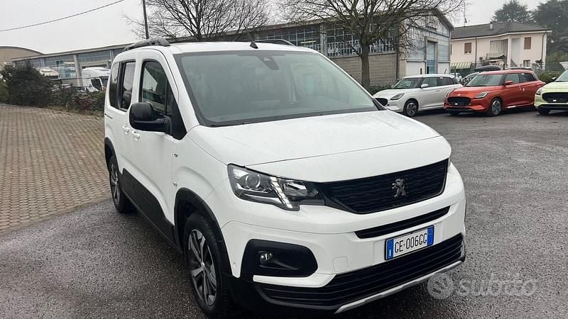 Usata Peugeot Rifter GT 130 CV (95 kW) 2021 Bianco Monovolume