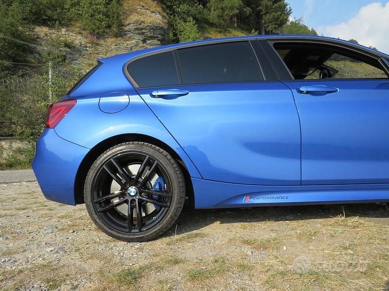 Usata BMW 120 M Sport 190 CV (139 kW) 2019 Blu Utilitaria