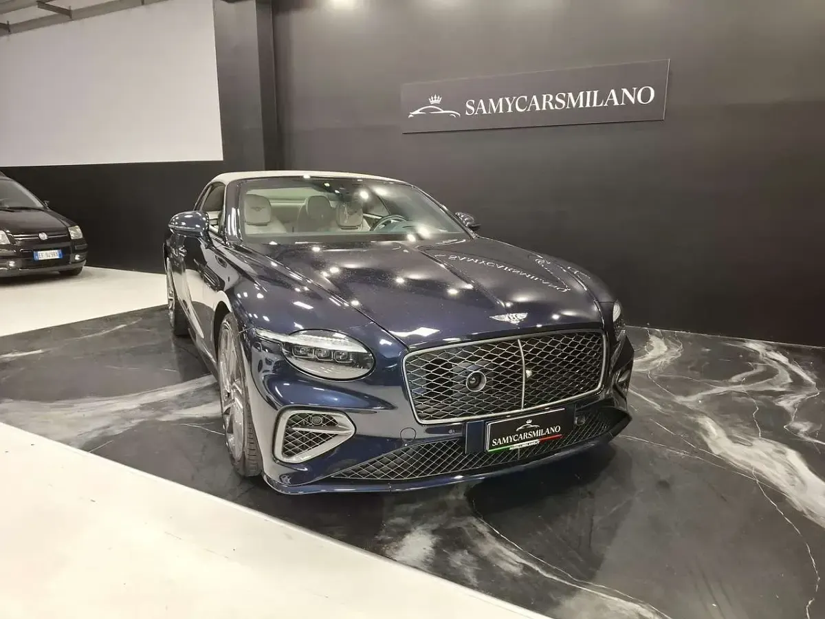 Usata Bentley Continental 782 CV (575 kW) 2025 Blu/azzurro Cabrio