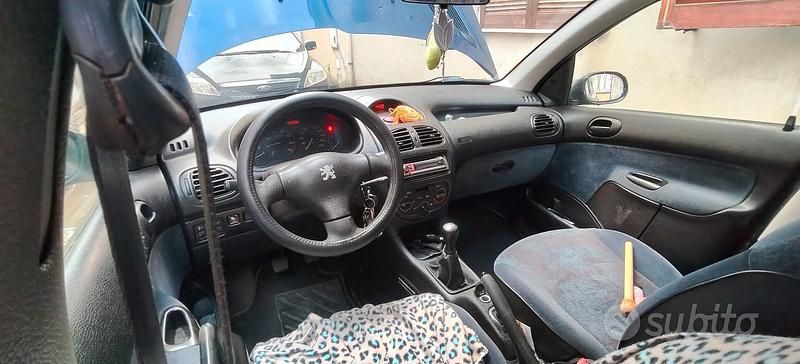 Usata Peugeot 206 2000 Blu Berlina