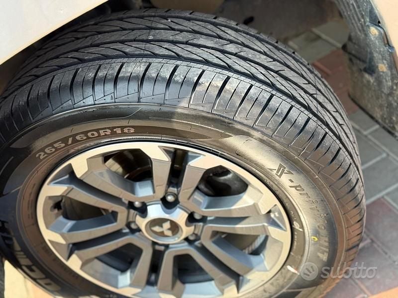 Usata Mitsubishi L200 Select 150 CV (110 kW) 2021 Grigio Pick-up